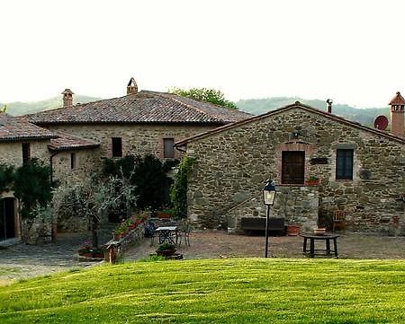 הוילה Monte Castello di Vibio Podere Le Corone מראה חיצוני תמונה