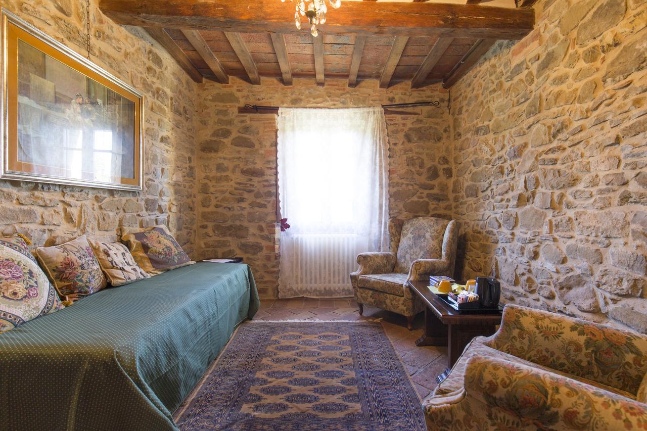 הוילה Monte Castello di Vibio Podere Le Corone מראה חיצוני תמונה